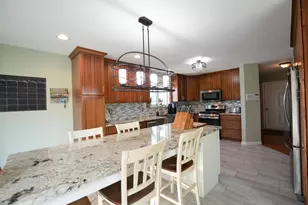 25548 Winding Creek Dr, New Boston, MI 48164 - Photo 14