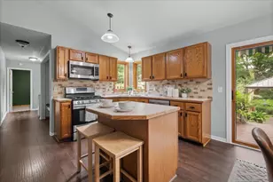 3702 Mesa Ct NE, Rockford, MI 49341 - Photo 10