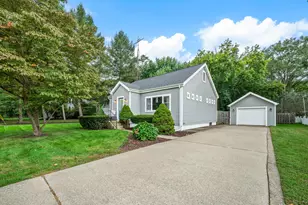 4604 Cleveland Ave, Stevensville, MI 49127 - Photo 1