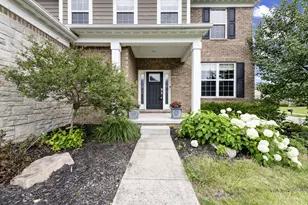 5887 Strawberry Cir, Commerce Township, MI 48382 - Photo 8