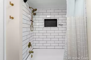 1619 Millbrook St SE, Grand Rapids, MI 49508 - Photo 26