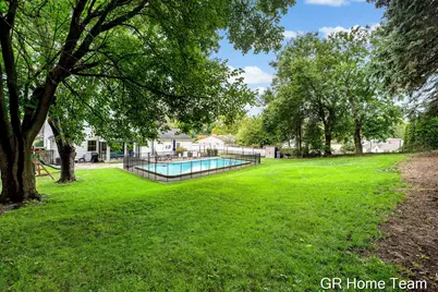 1619 Millbrook Street SE, Grand Rapids, MI 49508 - Photo 34