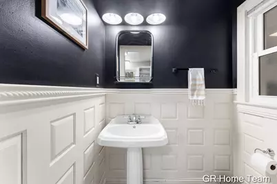 1619 Millbrook Street SE, Grand Rapids, MI 49508 - Photo 20