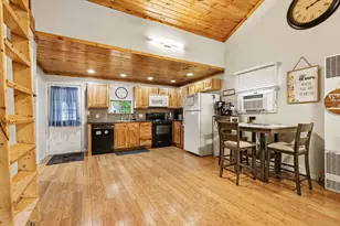 2303 Bartlett Rd, Pleasant Lake, MI 49272 - Photo 6
