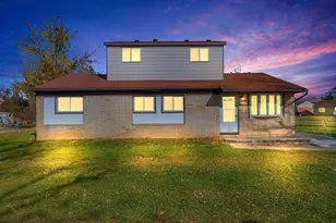 27002 Stacy St, Taylor, MI 48180 - Photo 2