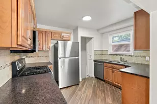 21191 Lochmoor St, Harper Woods, MI 48225 - Photo 14