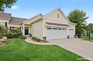 6091 Gleneagle Highlands Dr, Hudsonville, MI 49426 - Photo 2