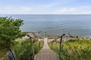 4335 Lakes Edge Dr, Holland, MI 49424 - Photo 6