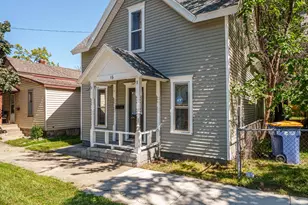 16 Indiana Ave NW, Grand Rapids, MI 49504 - Photo 2