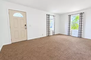 1016 Palmer Ave, Kalamazoo, MI 49001 - Photo 4