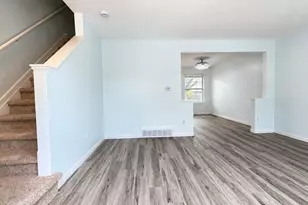 6230 Beechfield Dr, Lansing, MI 48911 - Photo 2