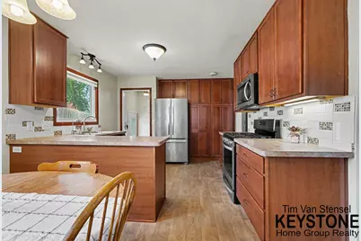 502 Tuttle Avenue NE, Grand Rapids, MI 49503 - Photo 8