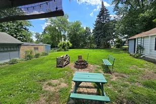 737 Royal Dr, Jackson, MI 49202 - Photo 8