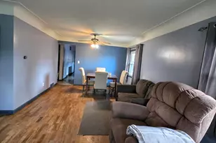 737 Royal Dr, Jackson, MI 49202 - Photo 14