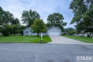 3429 Scotch Pine Dr, Muskegon, MI 49444 - Photo 2
