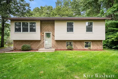 14439 Lincoln Street, Grand Haven, MI 49417 - Photo 2