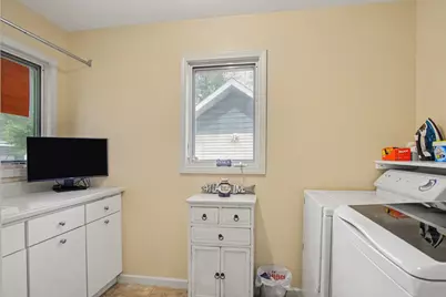 111 Maple Avenue, Stanton, MI 48888 - Photo 14
