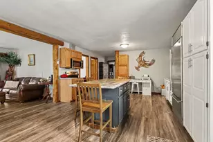 248 Crockett Dr, Quincy, MI 49082 - Photo 8