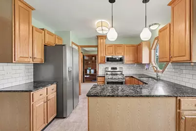6647 Whitehorse Avenue, Kalamazoo, MI 49048 - Photo 8