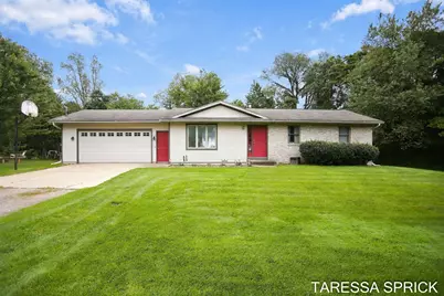 5104 152nd Avenue, West Olive, MI 49460 - Photo 2
