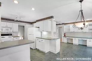 1931 Hall St SE, East Grand Rapids, MI 49506 - Photo 20