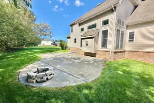 12868 Burgandy Dr, South Lyon, MI 48178 - Photo 8