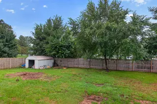 332 Cherokee Ln, Jackson, MI 49202 - Photo 36
