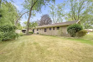 621 Manitou Rd, Saint Joseph, MI 49085 - Photo 28