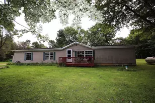 65191 Youngs Prairie Rd, Constantine, MI 49042 - Photo 4
