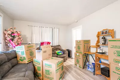 98 23rd Street S, Battle Creek, MI 49015 - Photo 4