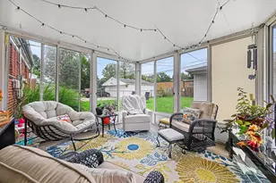 17663 Dolores St, Livonia, MI 48152 - Photo 14