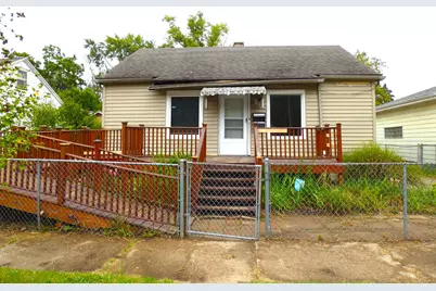 1079 Hurd Avenue, Benton Harbor, MI 49022 - Photo 2