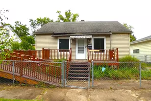 1079 Hurd Ave, Benton Harbor, MI 49022 - Photo 2