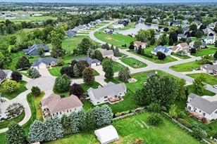 898 Mid Bluff Dr, Zeeland, MI 49464 - Photo 44