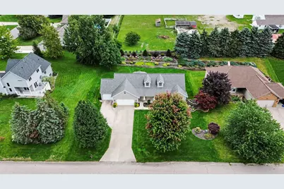 898 Mid Bluff Drive, Zeeland, MI 49464 - Photo 36