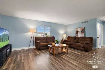 1698 Trent Ridge Court NE, Cedar Springs, MI 49319 - Photo 4