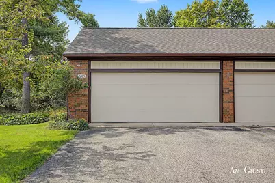 2285 Radcliff Circle SE, Grand Rapids, MI 49546 - Photo 54