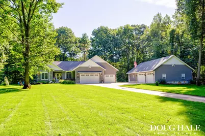 12860 Woodhaven Drive, Grand Haven, MI 49417 - Photo 6