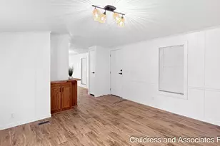 321 Valley Oak Dr, Coopersville, MI 49404 - Photo 8