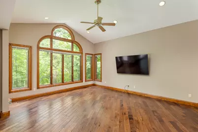 8047 Kraft Avenue SE, Caledonia, MI 49316 - Photo 20