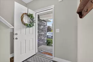 10019 Mulberry Ln, Grand Blanc, MI 48439 - Photo 6