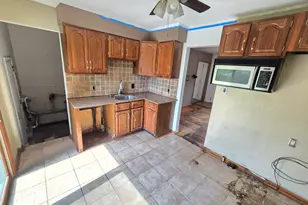 22620 Stephens St, Saint Clair Shores, MI 48080 - Photo 10