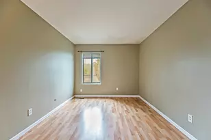 718 Watersedge Dr, Ann Arbor, MI 48105 - Photo 8
