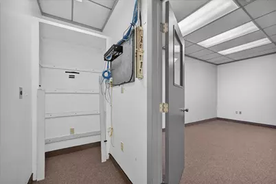 950 W Monroe Street #G200, Jackson, MI 49202 - Photo 10