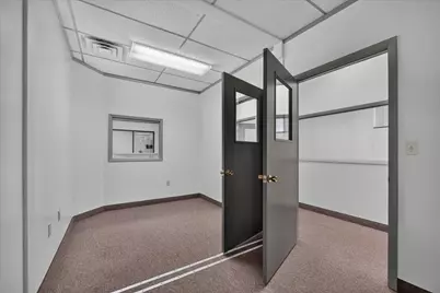 950 W Monroe Street #G200, Jackson, MI 49202 - Photo 14
