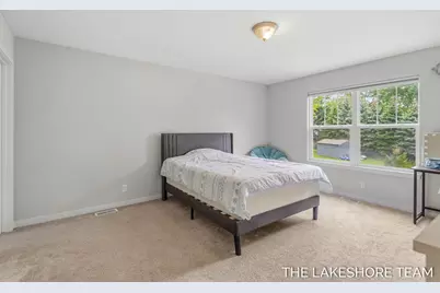 734 E 8th Street, Holland, MI 49423 - Photo 46