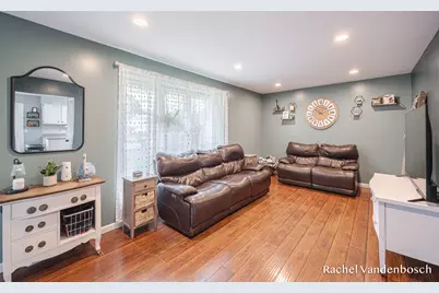898 Hunt Street SE, Lowell, MI 49331 - Photo 4