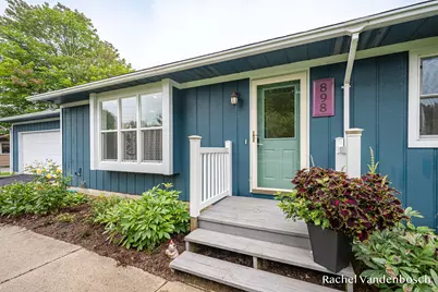 898 Hunt Street SE, Lowell, MI 49331 - Photo 2