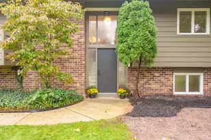 5285 Burning Tree Rd, Kalamazoo, MI 49009 - Photo 2