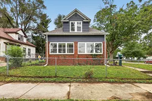 1009 Adams St SE, Grand Rapids, MI 49507 - Photo 1